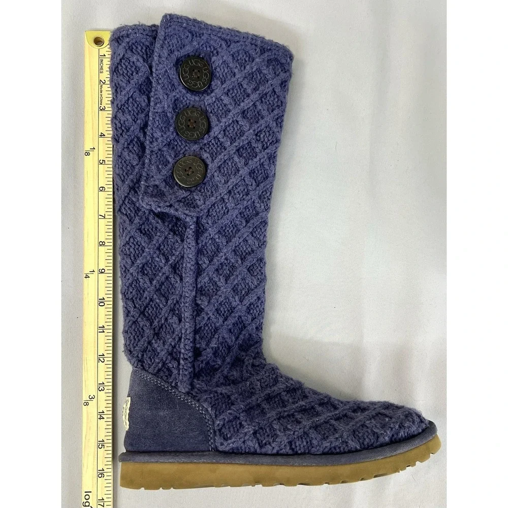 UGG Boots Womens Sz 8 Australia Knit Fold‎ Over Purple Sweater